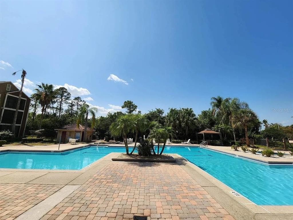 11901 4TH STREET N UNIT 8102 ST PETERSBURG, FL 33716