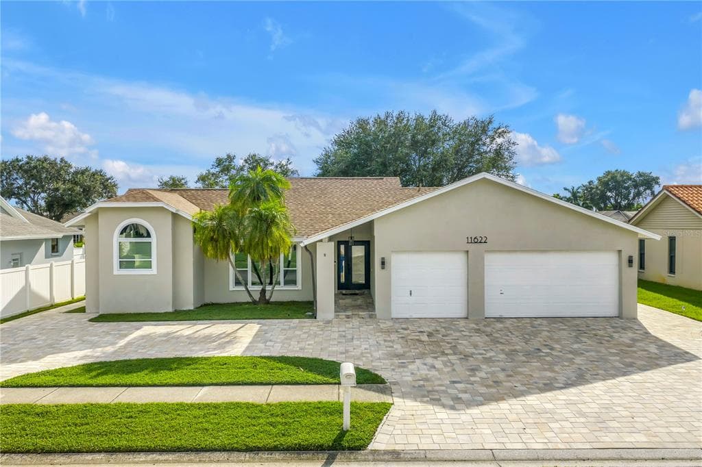 11622 TRADEWINDS BOULEVARD LARGO, FL 33773