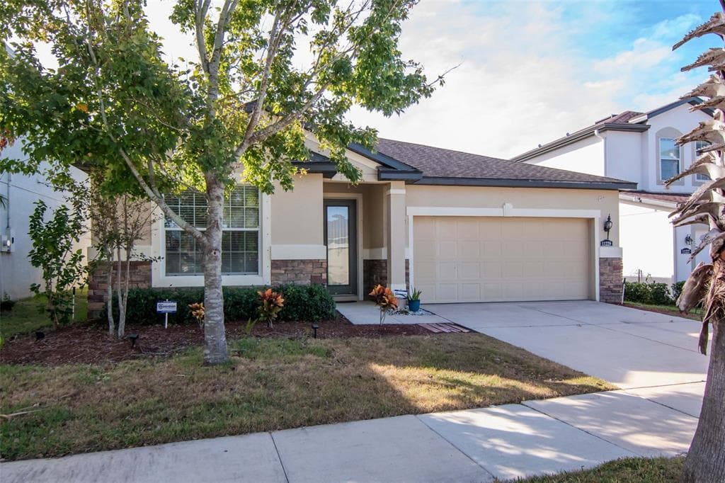 11229 SPRING POINT CIRCLE RIVERVIEW, FL 33579