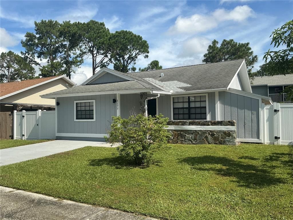 3177 WHISPERING DRIVE S LARGO, FL 33771