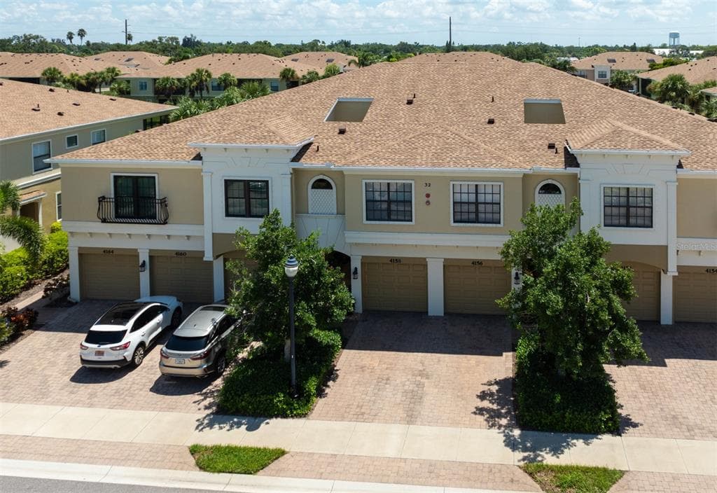 4158 OVERTURE CIRCLE UNIT 4158 BRADENTON, FL 34209