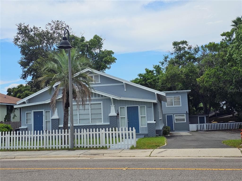 1408 N FORT HARRISON AVENUE UNIT B CLEARWATER, FL 33755