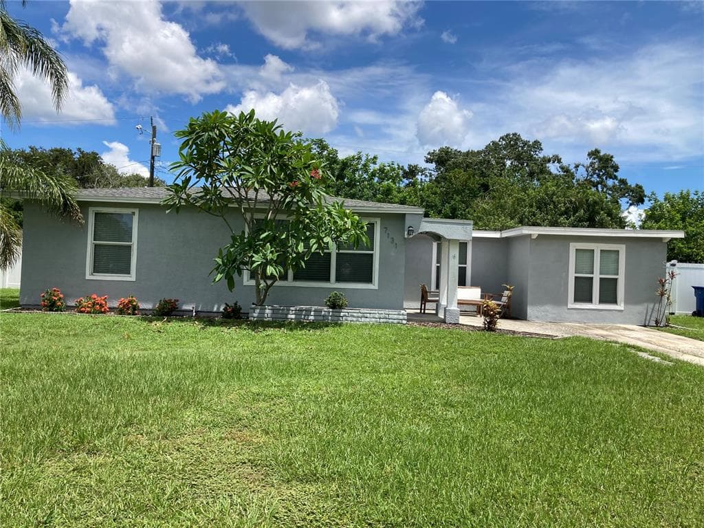 7131 ORPINE DRIVE N ST PETERSBURG, FL 33702
