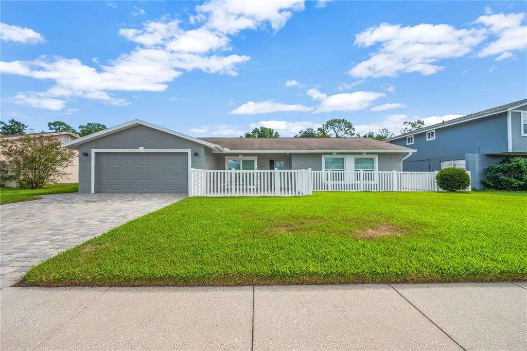 4002 BRIARLAKE DRIVE