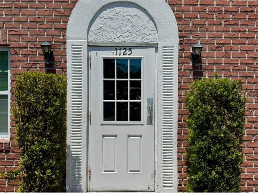 1125 83RD AVENUE N UNIT B ST PETERSBURG, FL 33702