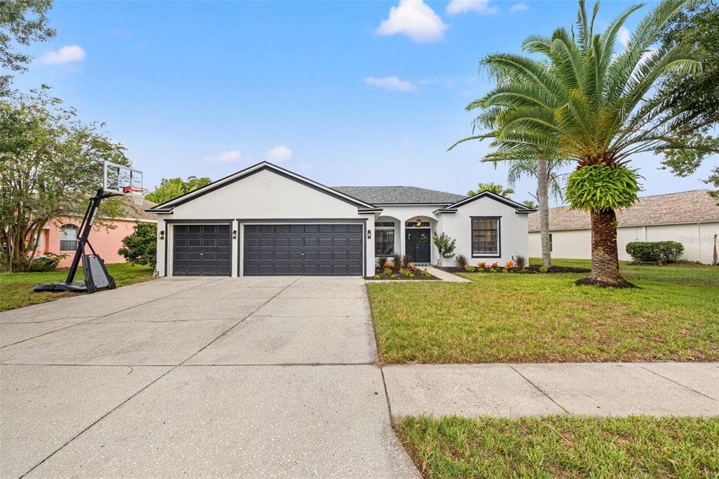 19834 WYNDHAM LAKES DRIVE ODESSA, FL 33556