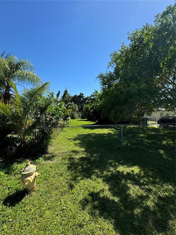 3030 KAREN DRIVE NAPLES, FL 34112
