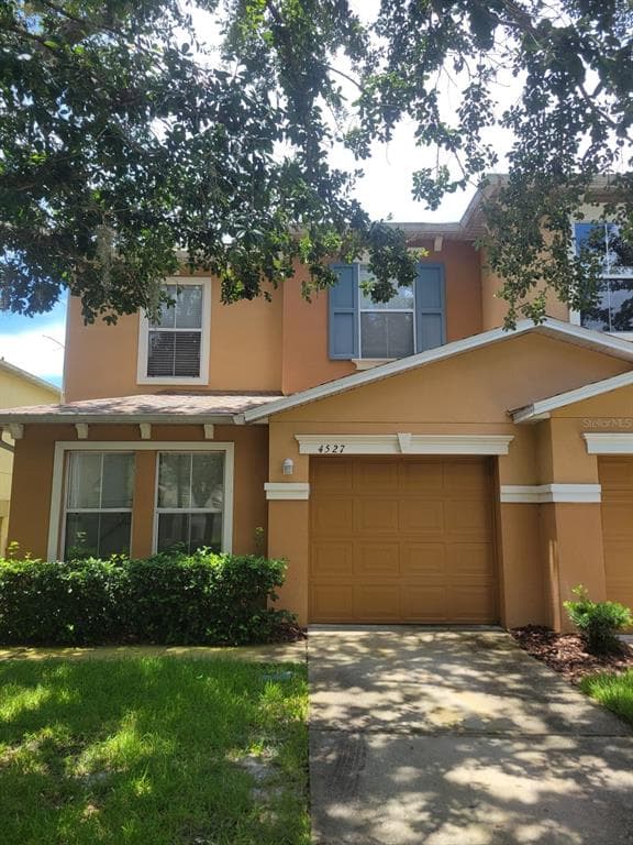 4527 LIMERICK DRIVE TAMPA, FL 33610