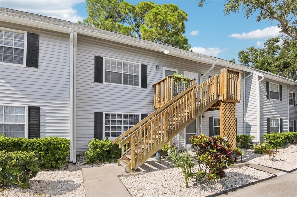 5615 67TH AVENUE N UNIT 5615 PINELLAS PARK, FL 33781