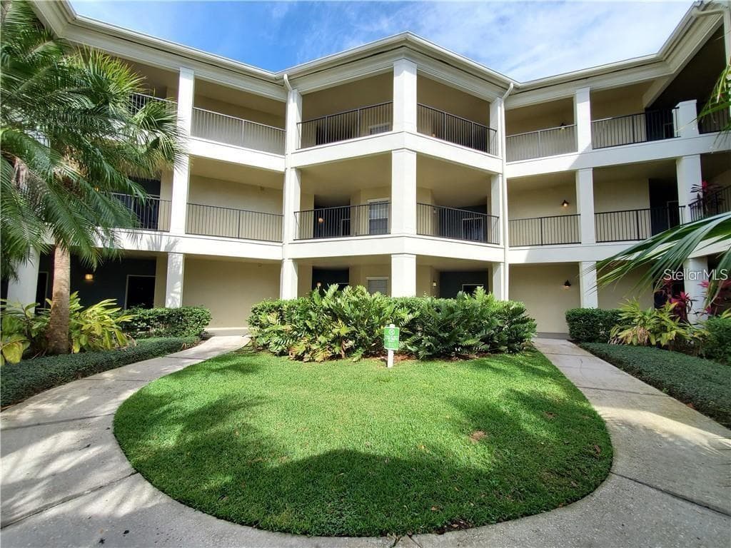 14905 ARBOR SPRINGS CIRCLE UNIT 204 TAMPA, FL 33624