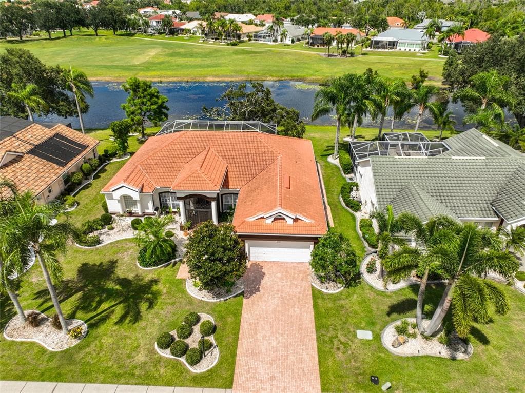 2327 PLATINUM DRIVE SUN CITY CENTER, FL 33573