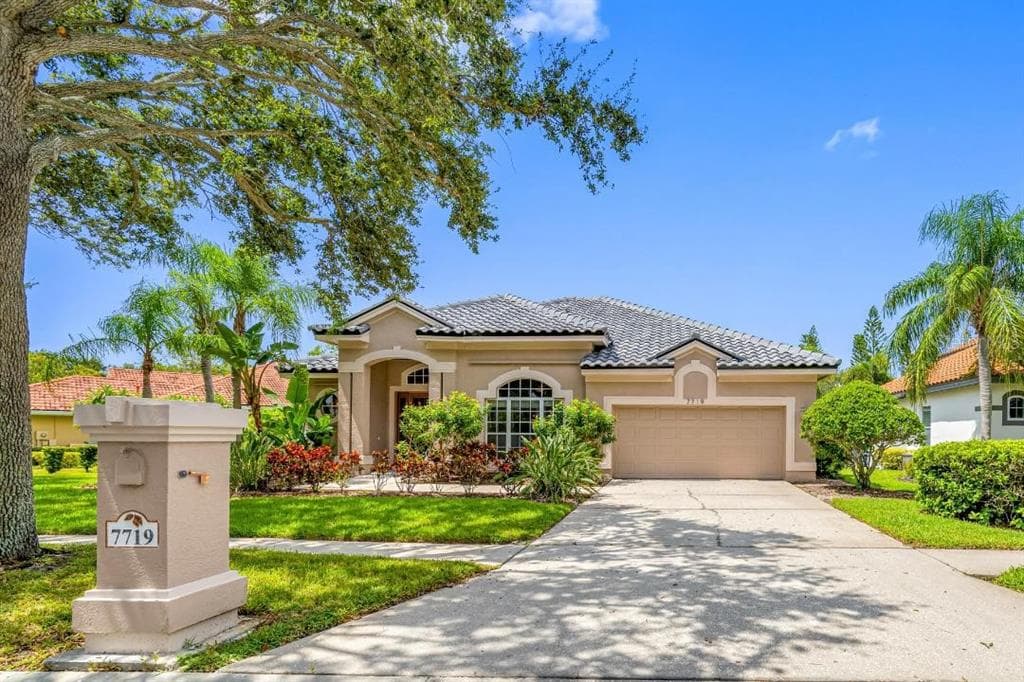 7719 ARALIA WAY SEMINOLE, FL 33777