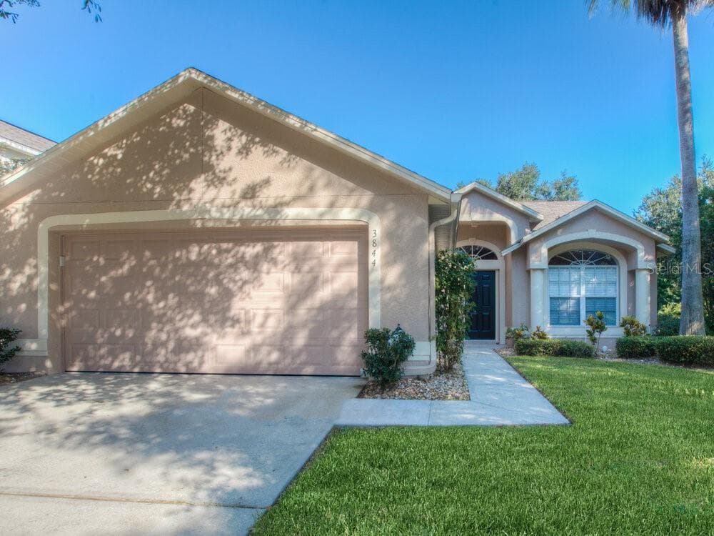3844 BECONTREE PLACE OVIEDO, FL 32765