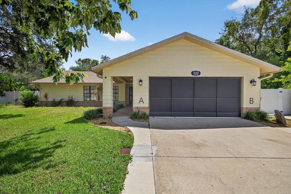 432 TRYON CIRCLE SPRING HILL, FL 34606