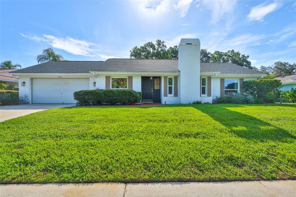 13562 LAKE MAGDALENE DRIVE TAMPA, FL 33613