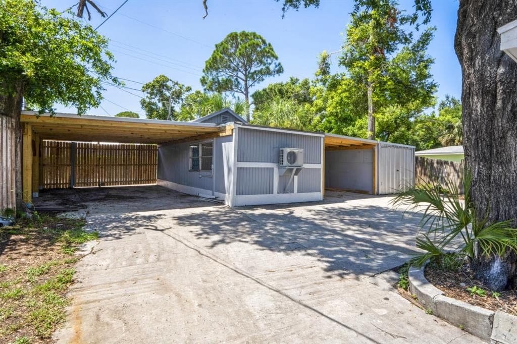 403 1/2 PRINCESS ST CLEARWATER, FL 33755