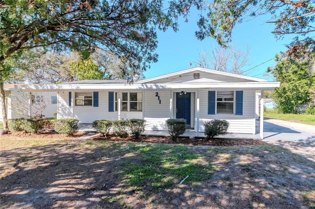 211 W VALENCIA STREET LAKELAND, FL 33805
