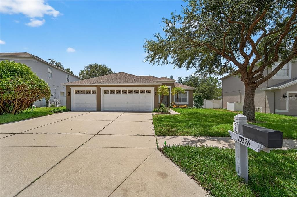 13276 BAINBRIDGE WAY SPRING HILL, FL 34609