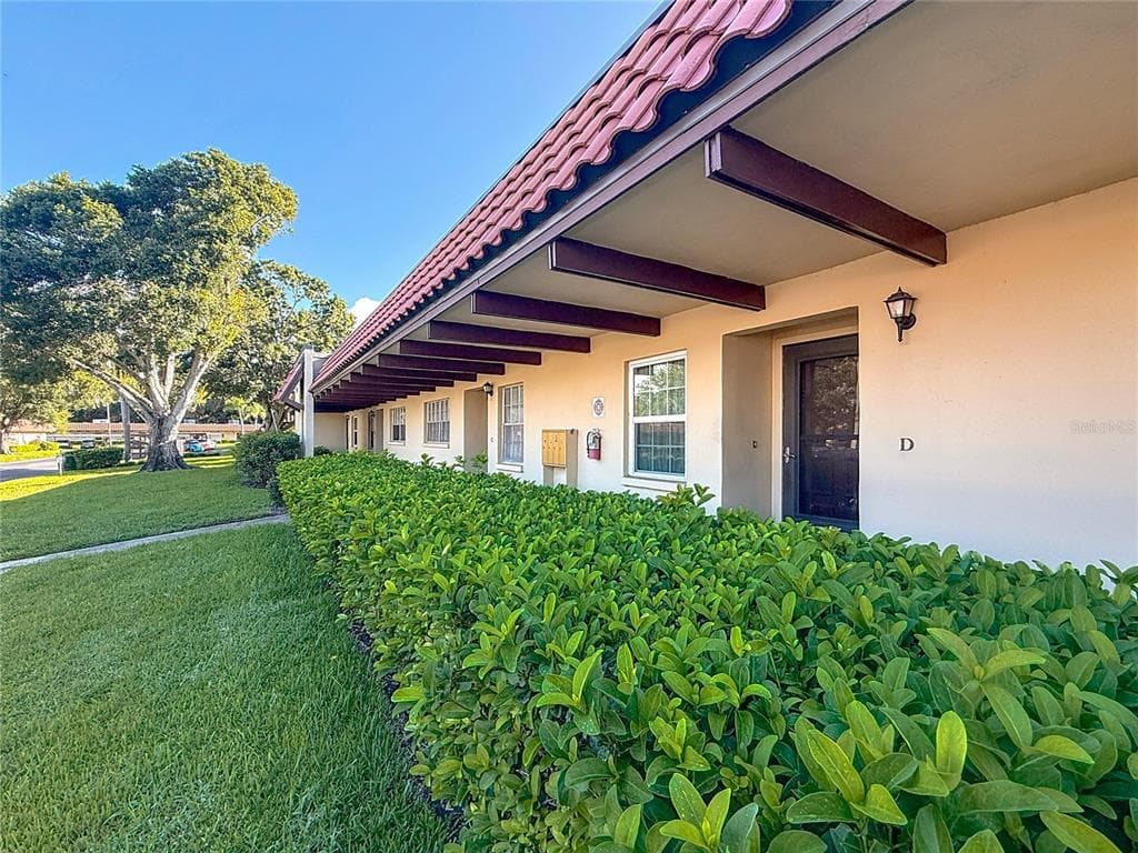 1701 PINEHURST ROAD UNIT 19D DUNEDIN, FL 34698