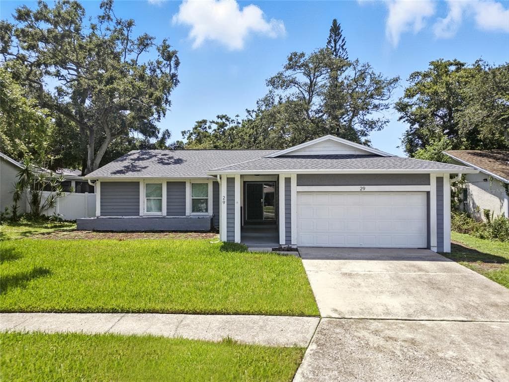 29 HARBOR OAKS CIRCLE