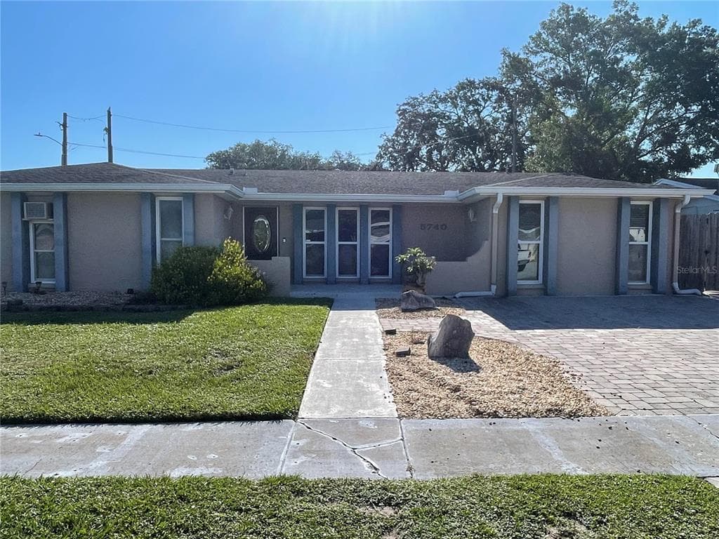 5740 BITTERSWEET DRIVE HOLIDAY, FL 34690
