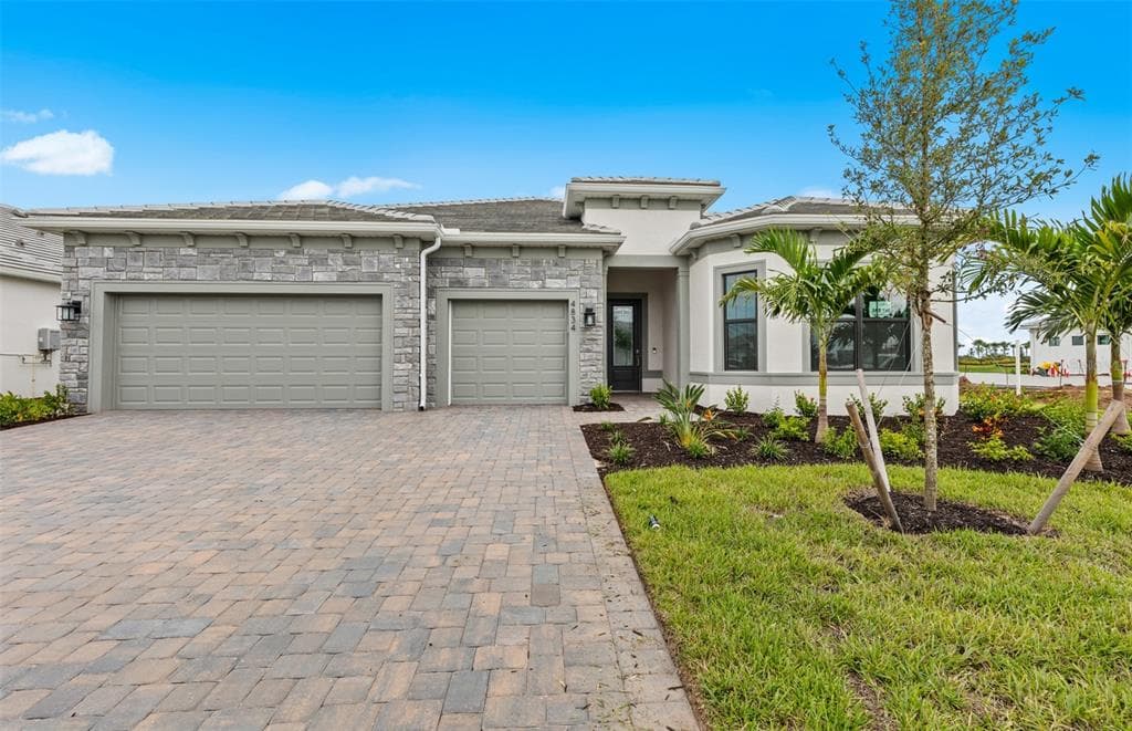 4834 EMPIRE LANDING RUN LAKEWOOD RANCH, FL 34211