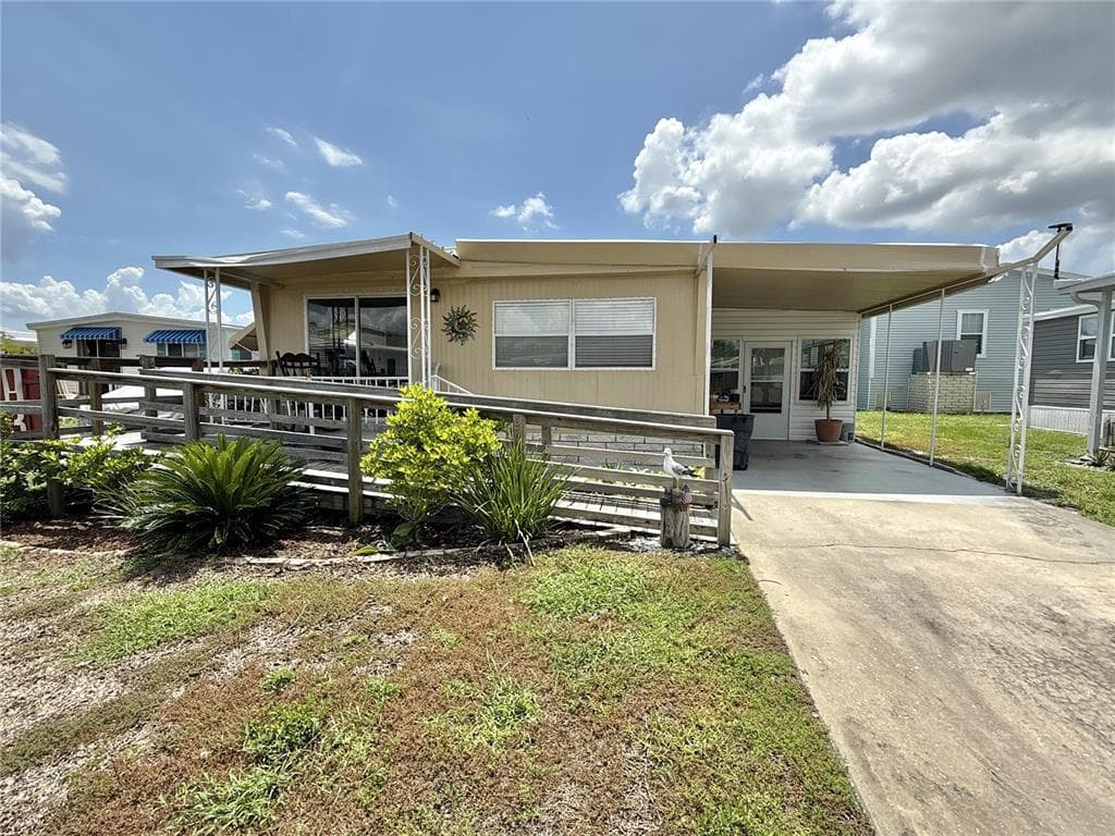 650 MOUNT KEY AVENUE NE UNIT 628 ST PETERSBURG, FL 33702
