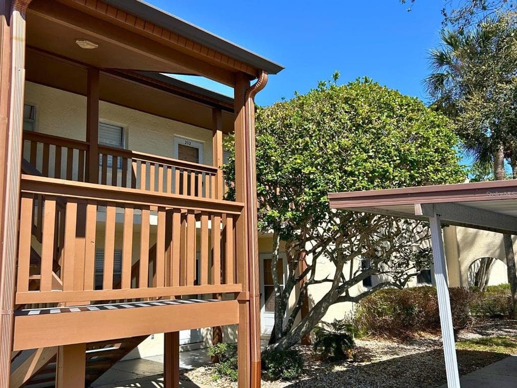 4937 MARINE PARKWAY UNIT 201 NEW PORT RICHEY, FL 34652