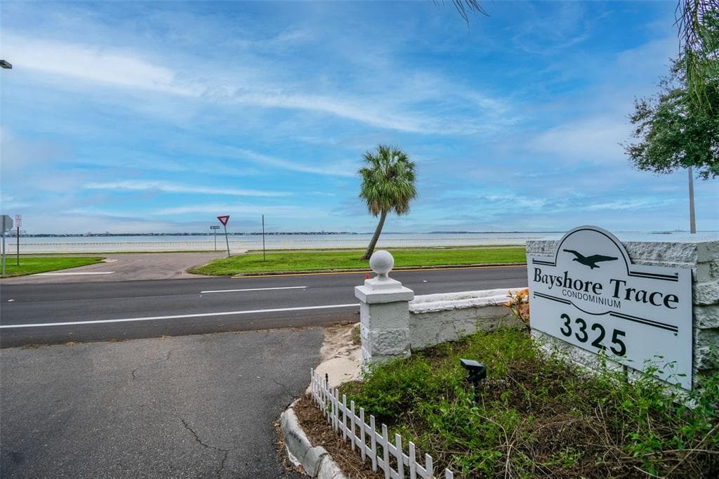 3325 BAYSHORE BOULEVARD UNIT B37 TAMPA, FL 33629