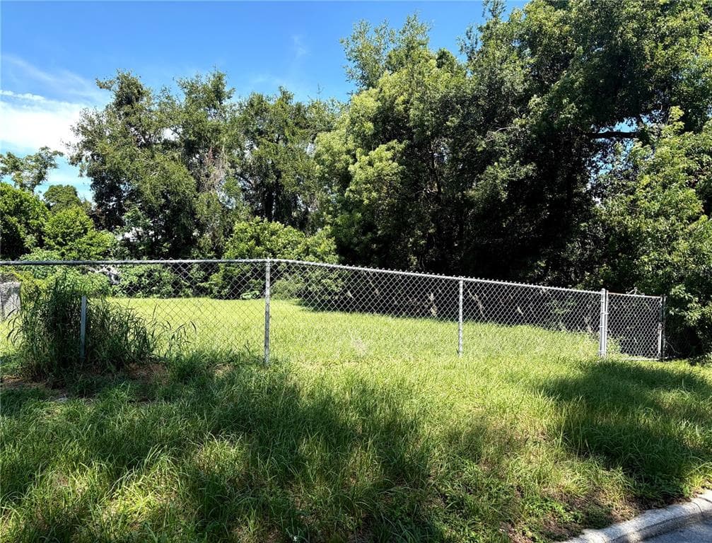 1026 NEVILLE AVENUE LAKELAND, FL 33805