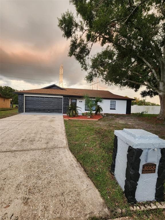 8058 DEERWOOD CIRCLE TAMPA, FL 33610