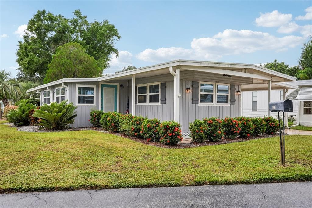 101 HOLIDAY LANE AUBURNDALE, FL 33823