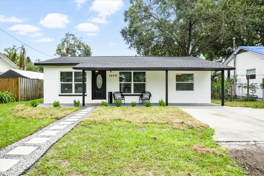 1009 E CRAWFORD STREET TAMPA, FL 33604