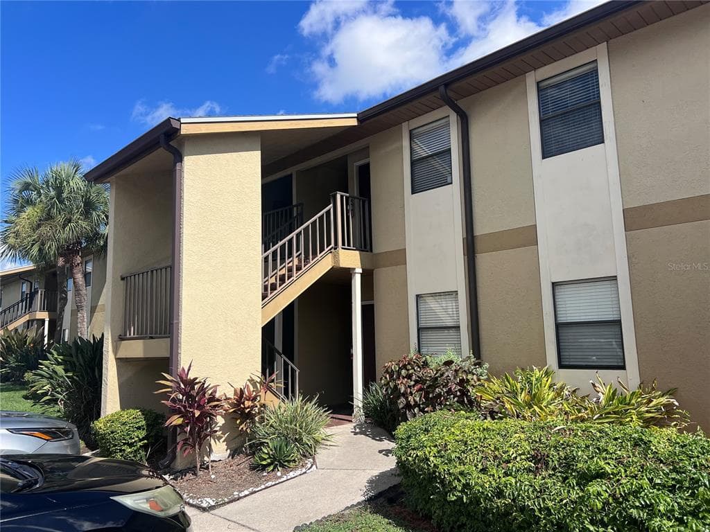 10177 SAILWINDS BOULEVARD S UNIT 202 LARGO, FL 33773