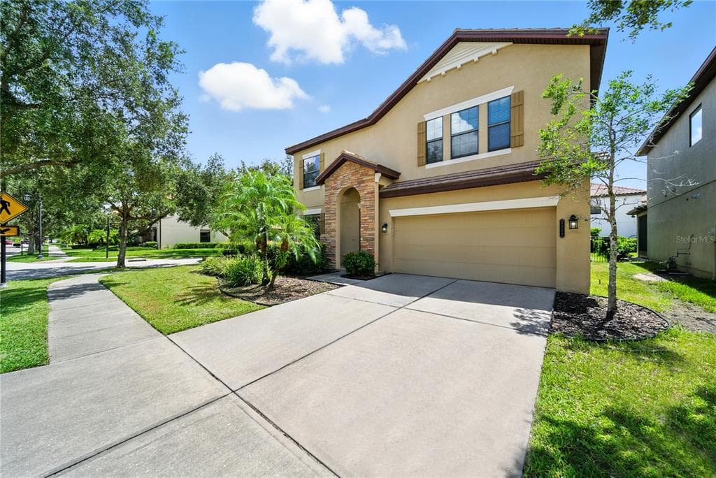 8209 DUNHAM STATION DRIVE TAMPA, FL 33647