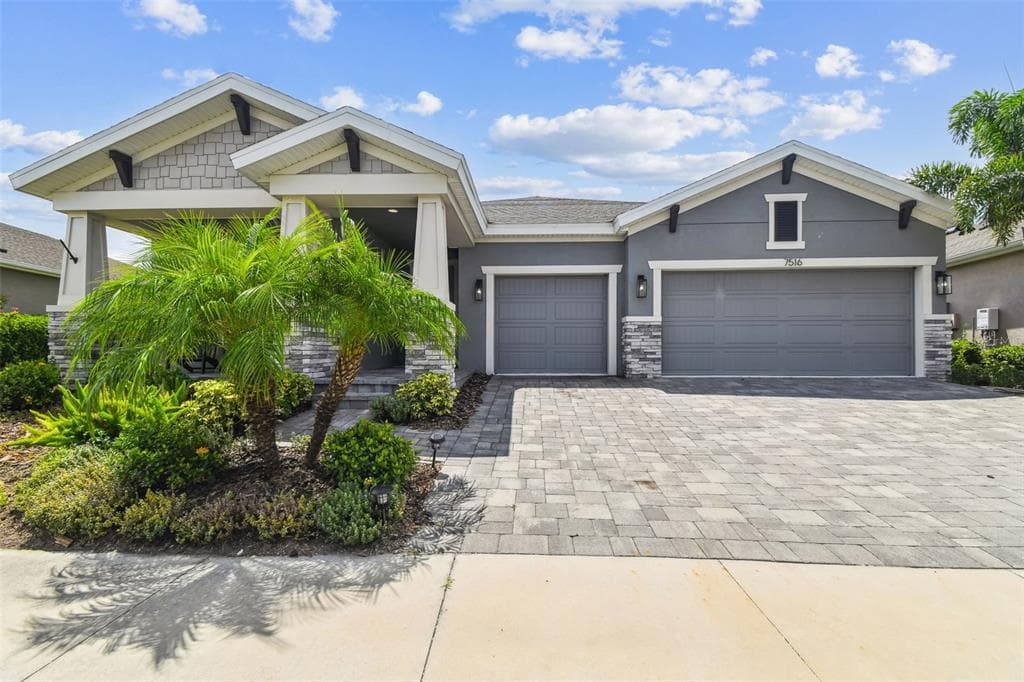 7516 PARADISO DRIVE APOLLO BEACH, FL 33572