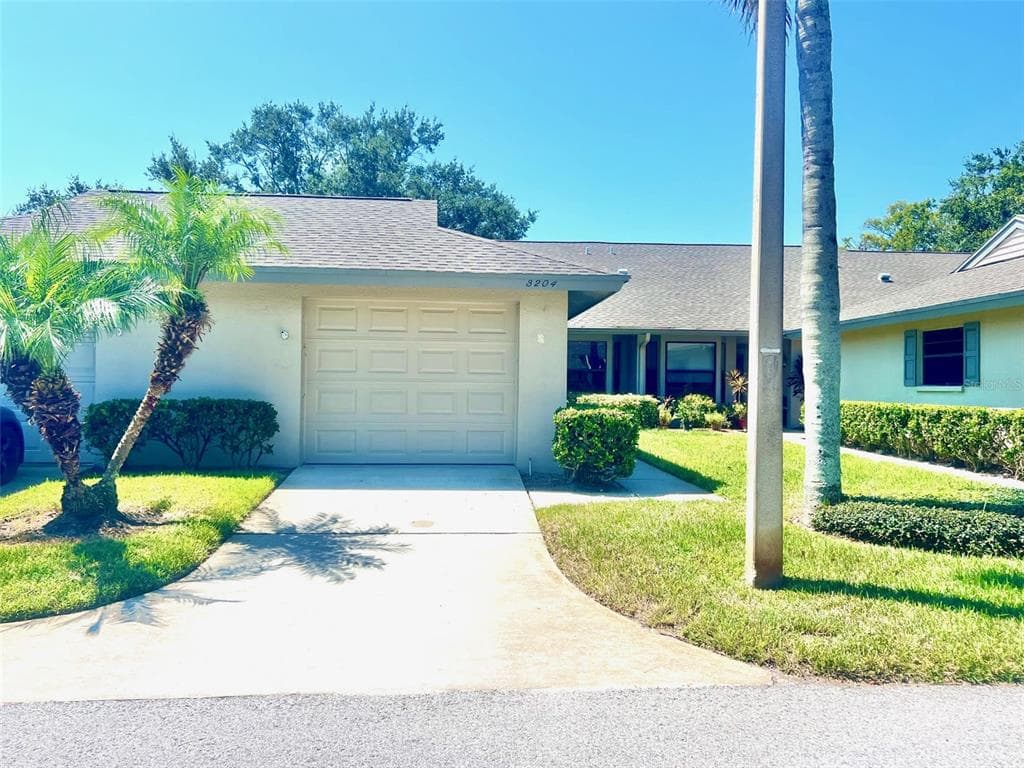 3204 LORI LANE NEW PORT RICHEY, FL 34655
