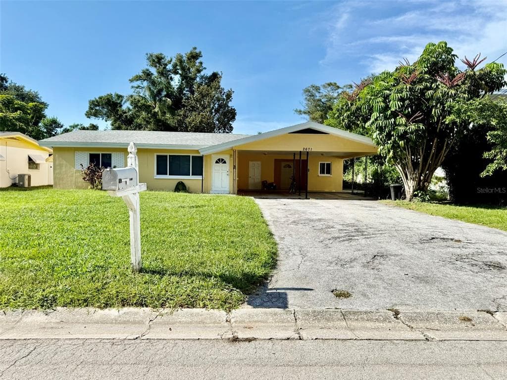 2671 PINEHURST AVENUE UNIT B BELLEAIR BLUFFS, FL 33770