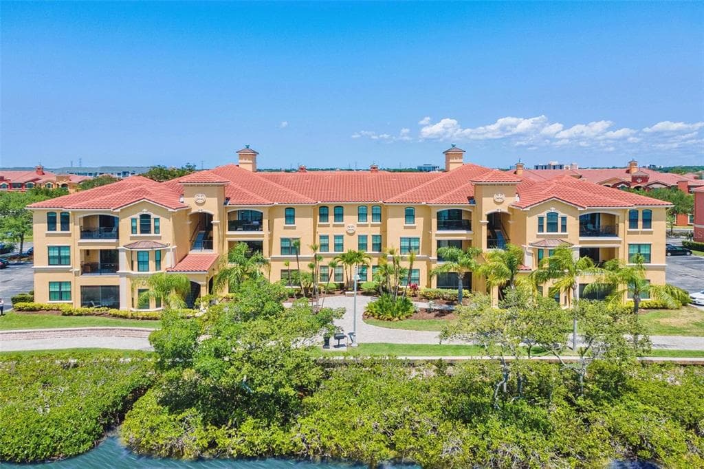 2739 VIA CAPRI UNIT 1033 CLEARWATER, FL 33764