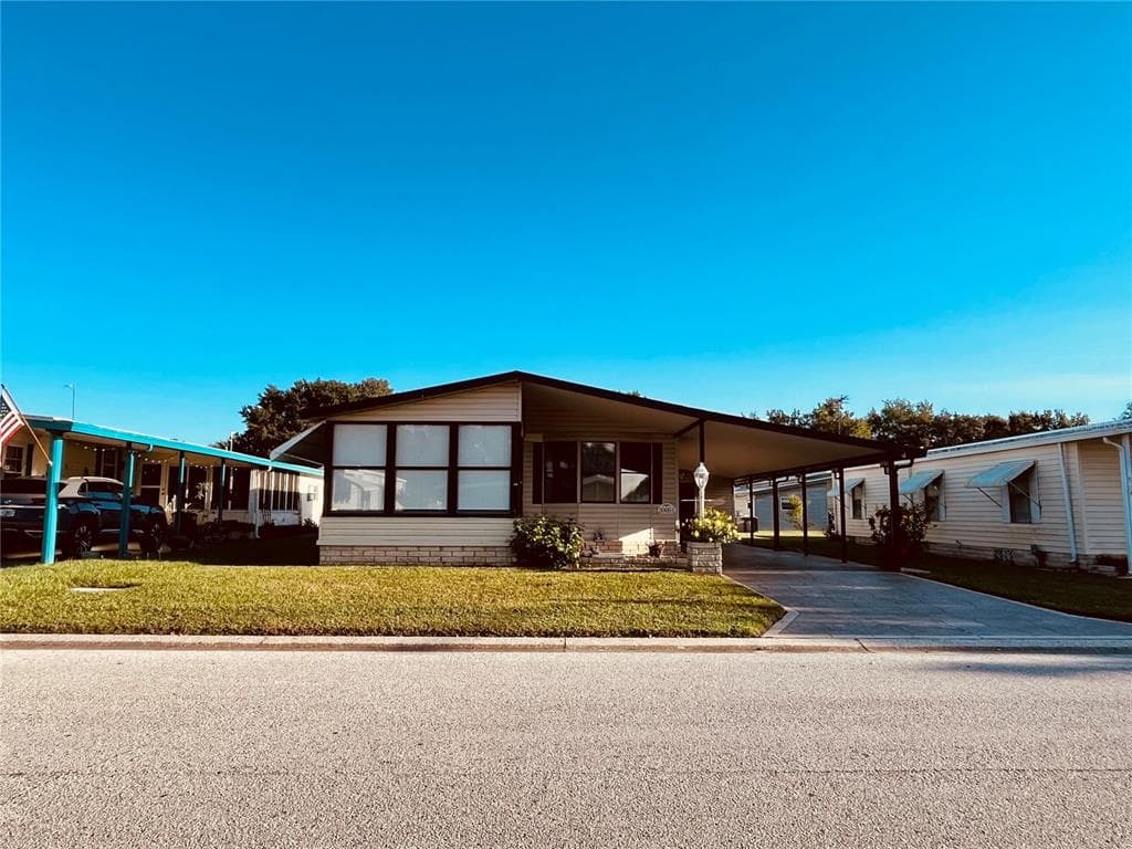 35051 COLONY HILLS DRIVE ZEPHYRHILLS, FL 33541