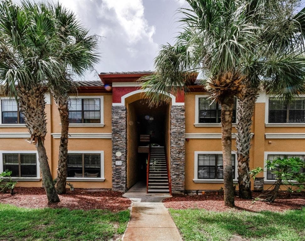 2188 CHIANTI PLACE UNIT 1016 PALM HARBOR, FL 34683