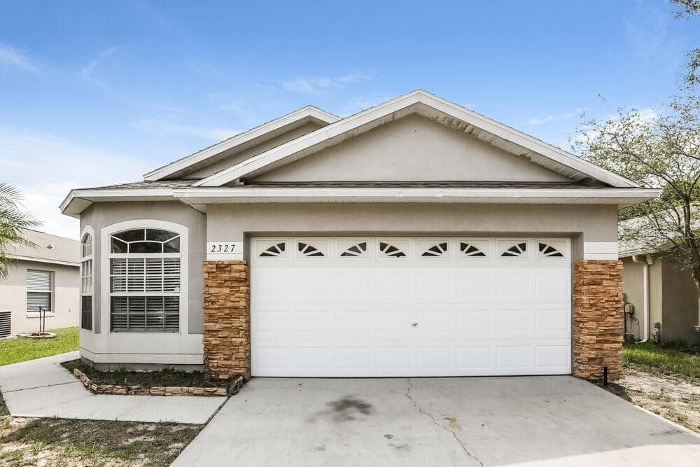 2327 NORTHERN LEAF STREET ORLANDO, FL 32817