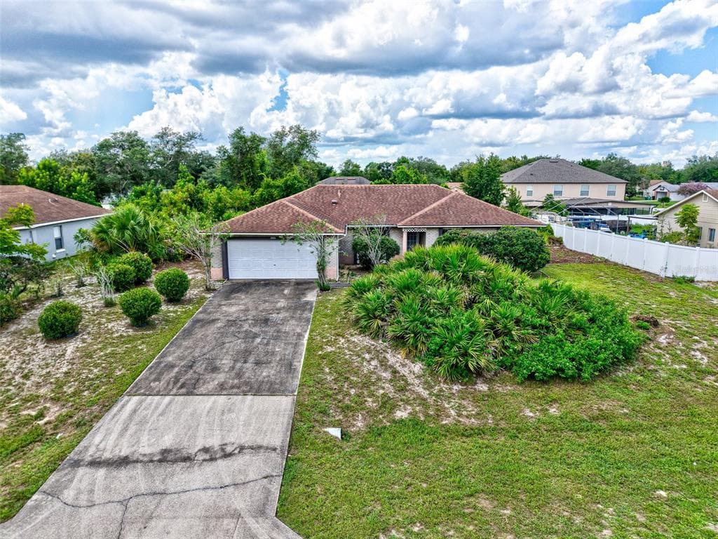 2834 WILD PEPPER AVENUE DELTONA, FL 32725