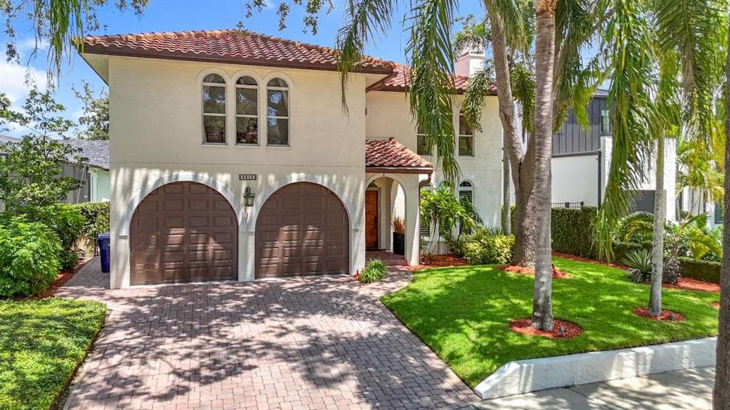 4215 W CULBREATH AVENUE TAMPA, FL 33609