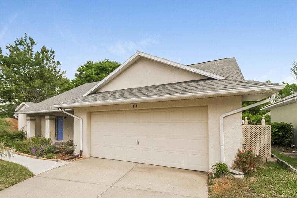 611 CHAUTAUQUA DRIVE MOUNT DORA, FL 32757
