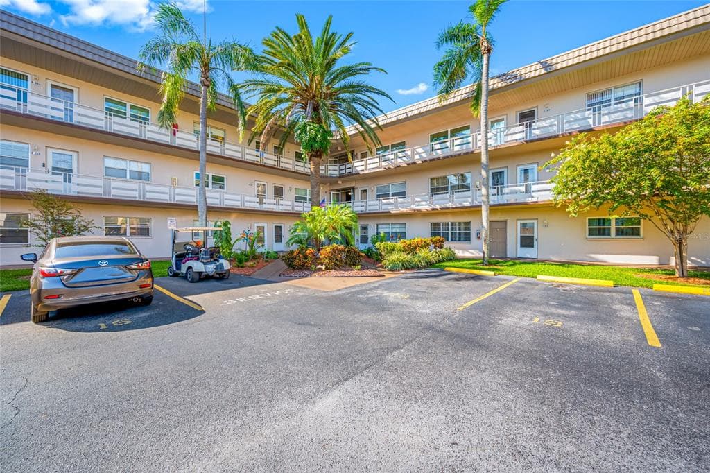 5530 80TH STREET N UNIT C302 ST PETERSBURG, FL 33709