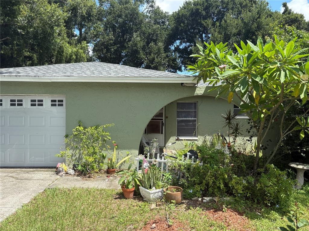 105 CRANBROOKE DRIVE SEFFNER, FL 33584