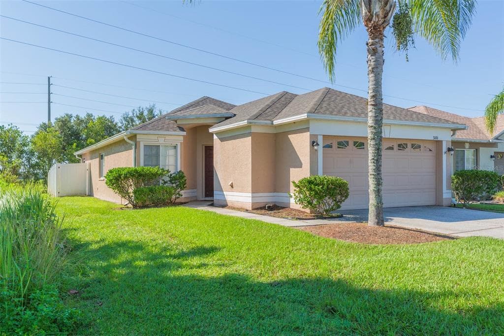 31436 TRIBOROUGH DRIVE WESLEY CHAPEL, FL 33545