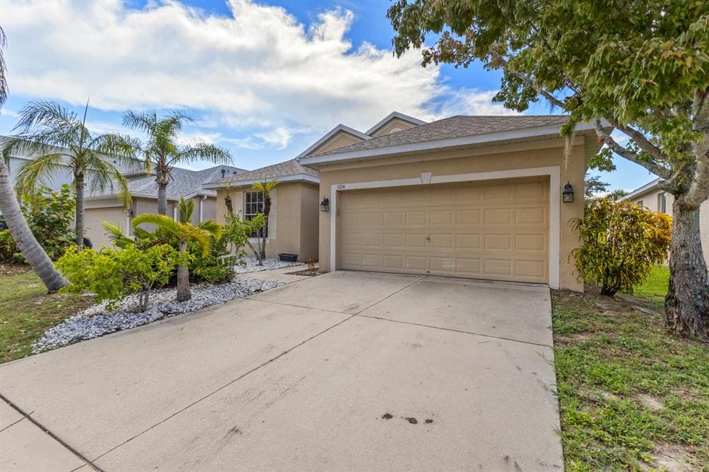 5214 CLOVER MIST DRIVE