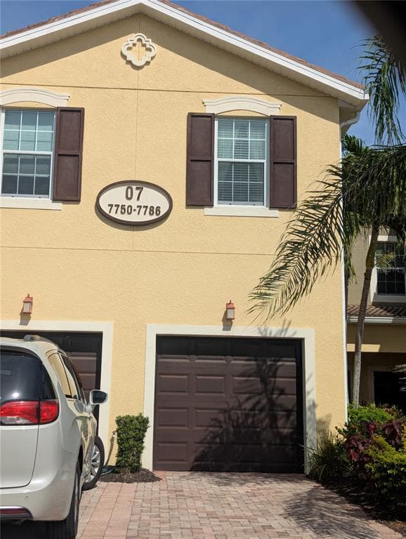 7770 MOONSTONE DRIVE UNIT 7-104 SARASOTA, FL 34233